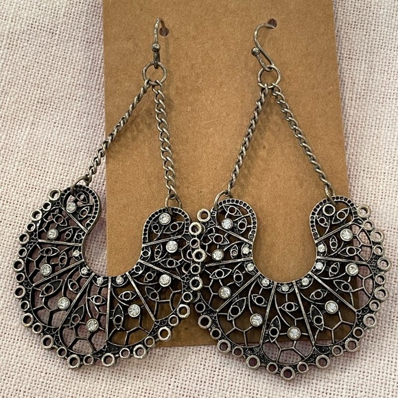 💐5/25 large bold rhinestone statement silver tone chain teardrop earrings - Picture 1 of 7